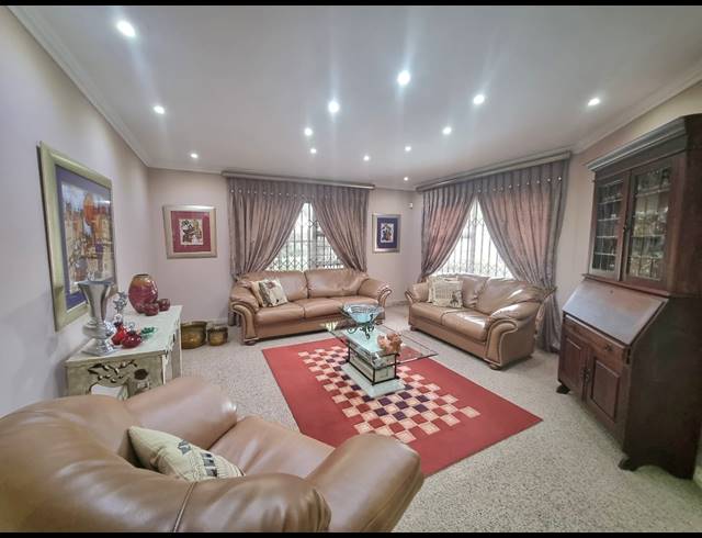 3 BEDROOM HOUSE FOR SALE IN VANDERBIJLPARK SE 4